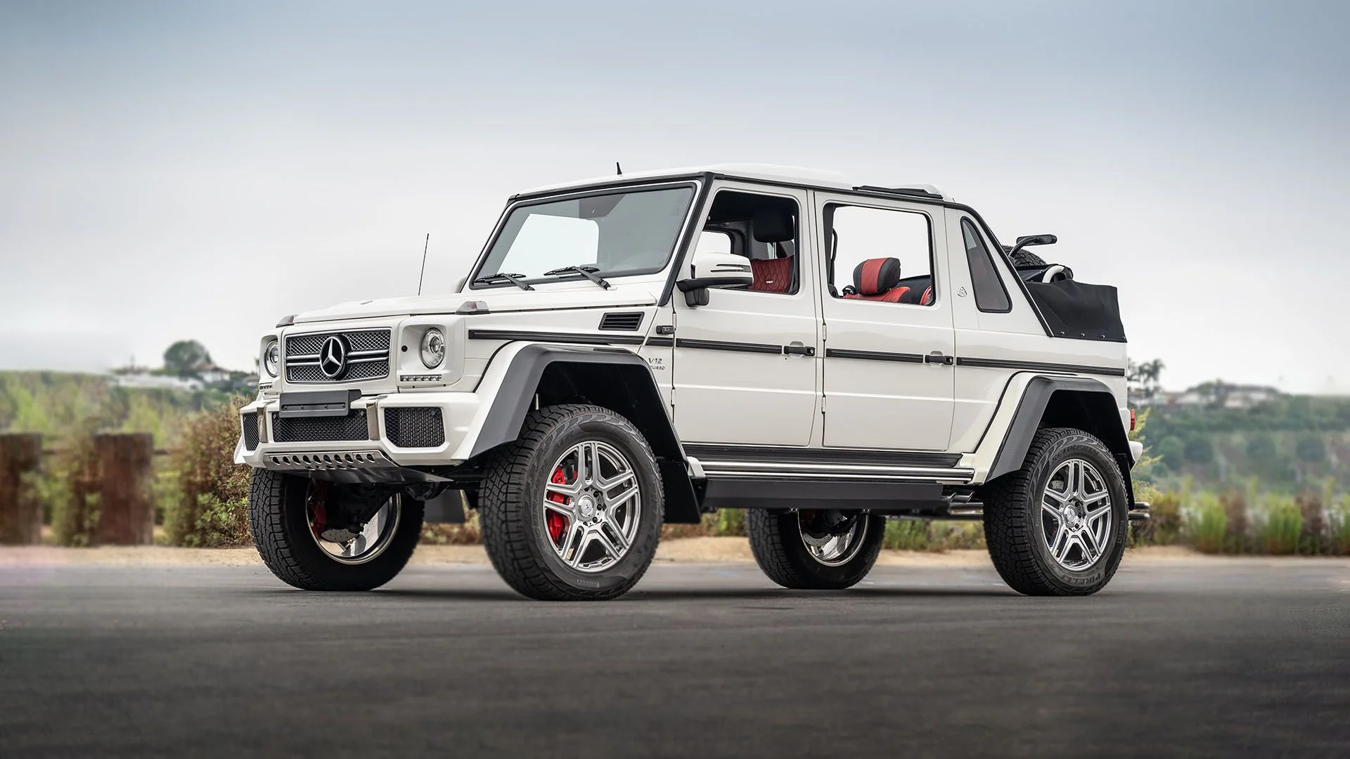 Mercedes-Maybach G 650 Landaulet 2018, vue de trois quarts avant