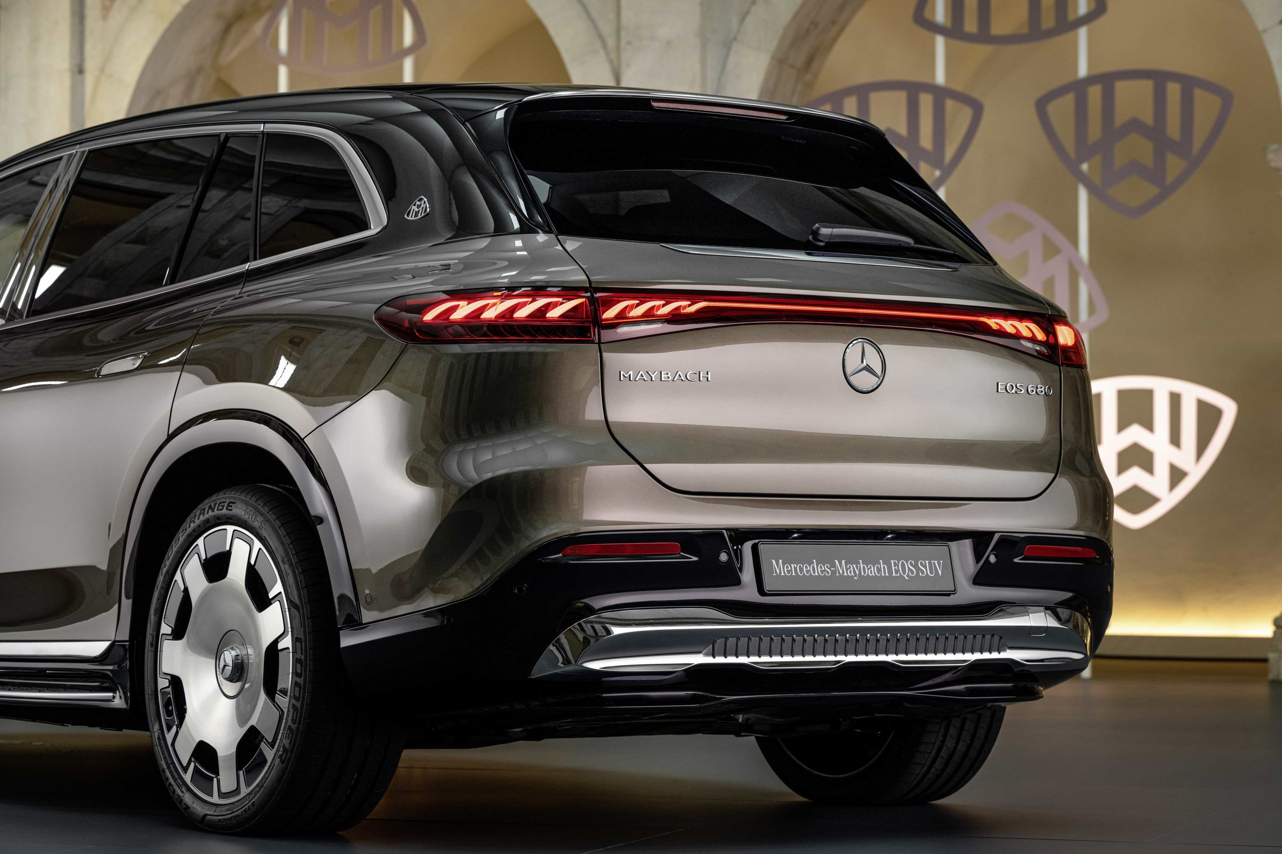 Mercedes-Maybach EQS SUV 100% électrique, SUV de luxe futuriste