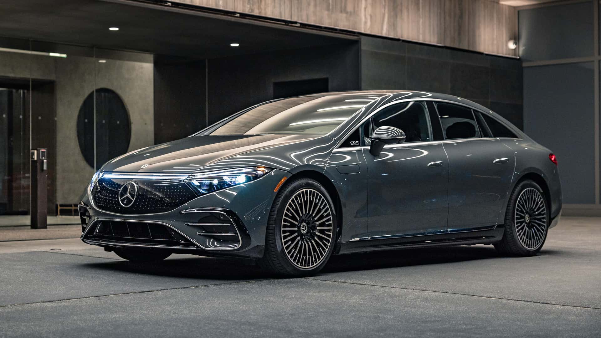 Mercedes-Benz EQS, berline électrique de luxe à longue autonomie