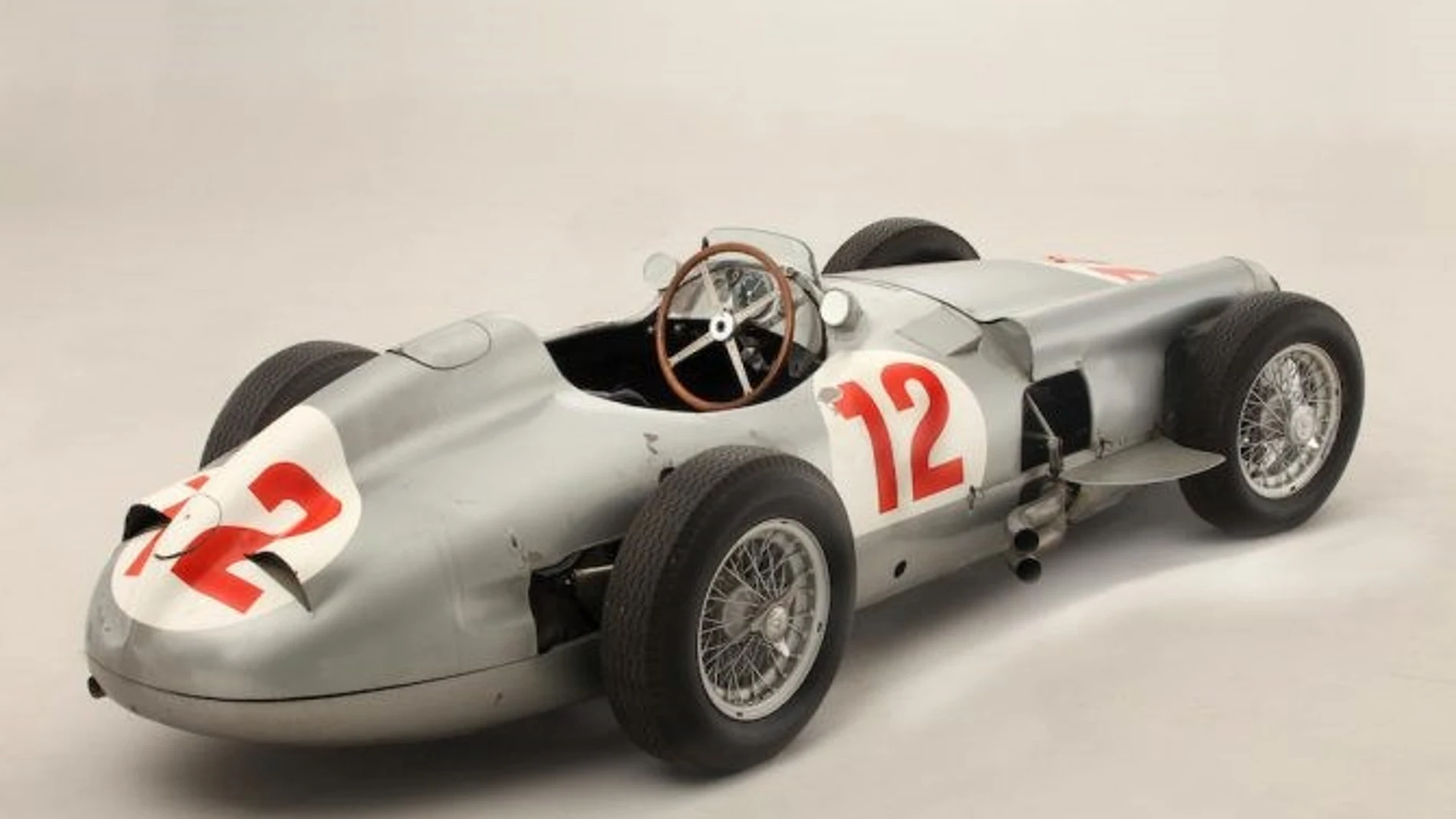 Mercedes-Benz W196 de 1954, la Flèche d'Argent pilotée par Juan Manuel Fangio